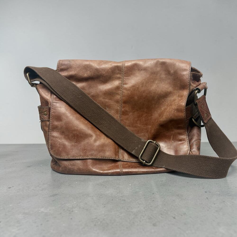 Vintage Fossil Messenger Bag Brown Leather Laptop Distressed Crossbody Satchel